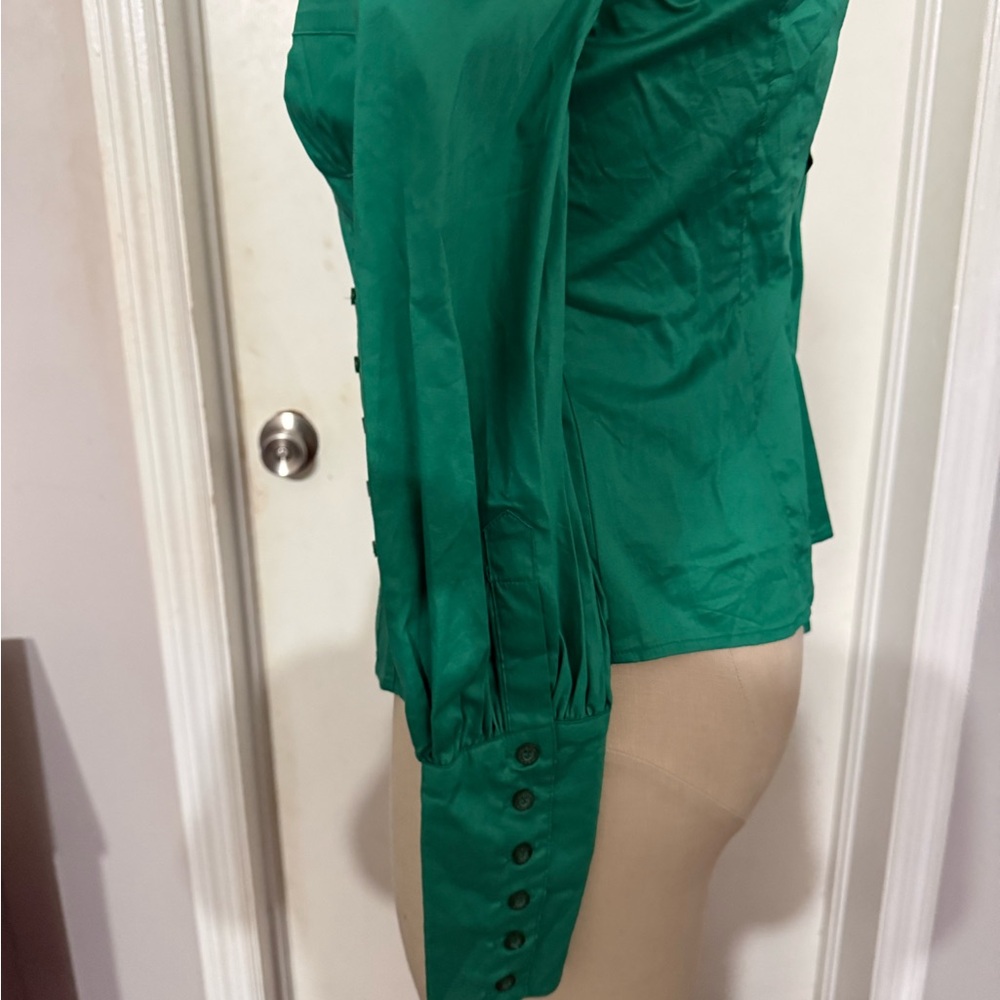 Green‎ Button-Up Women's Top - Picture 6 of 7